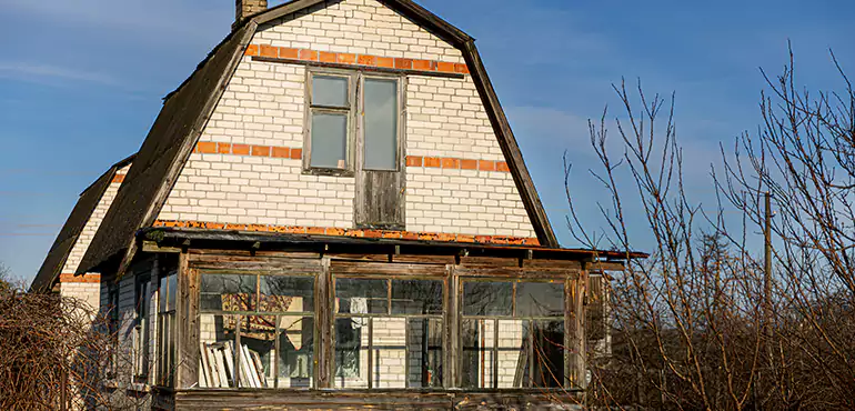 Types of Houses We Buy Without Repairs in Callaway, FL