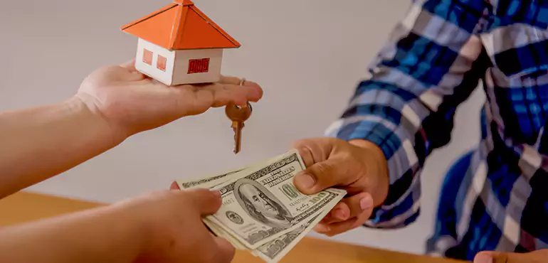 Why Cash Buyers Love Off Market Homes Too in Golden Glades, FL?